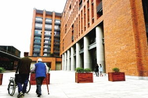 辉煌、破产与蝶变 云南电视机厂沉浮启示录